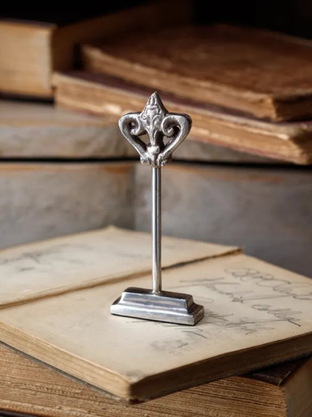 Fleur De Lis Place Card Holder NEW